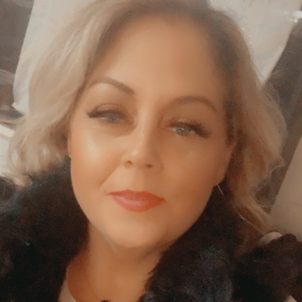 Meet your Posher, Sharlee
